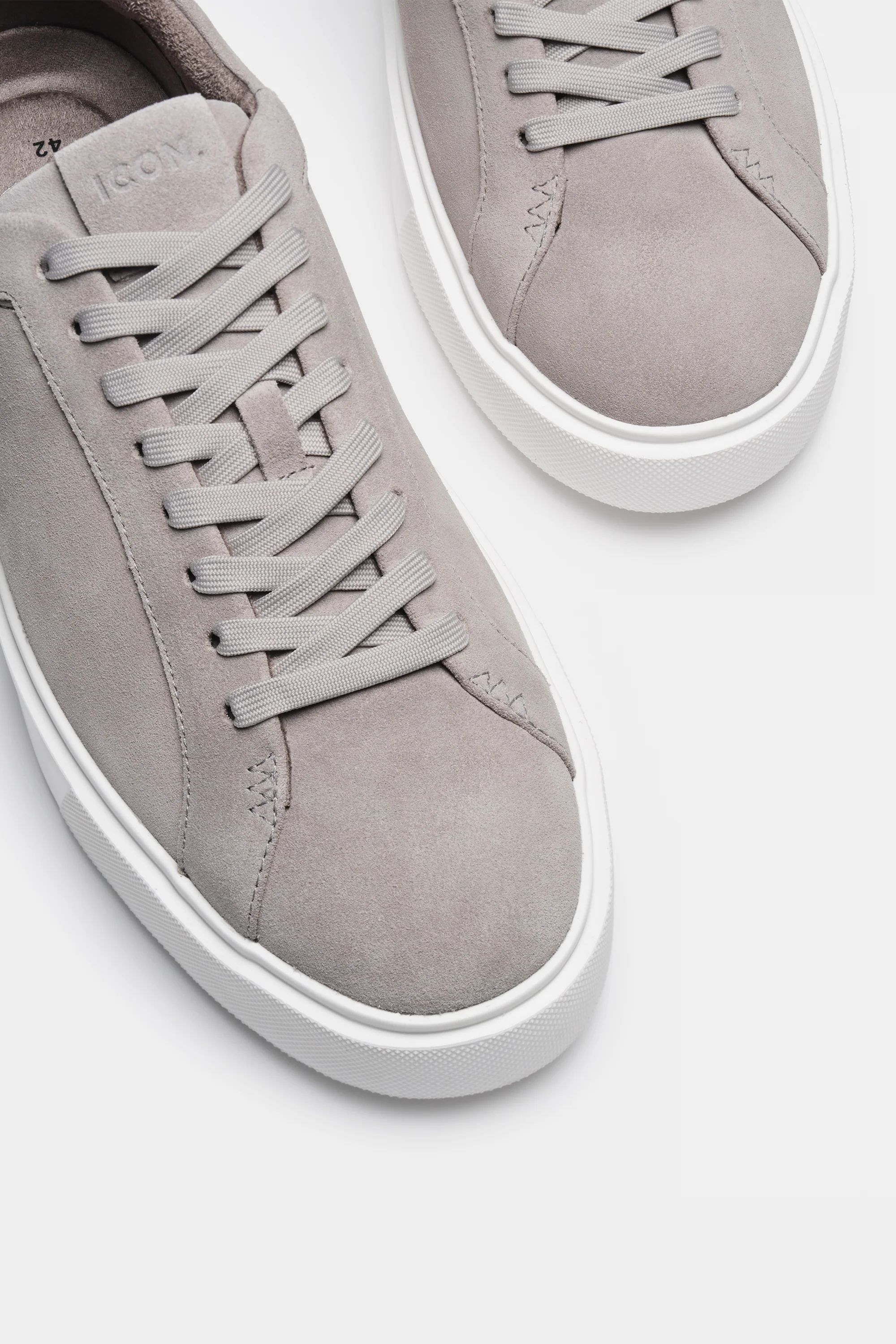 THE CLASSIC SUEDE TRAINER - Image 17
