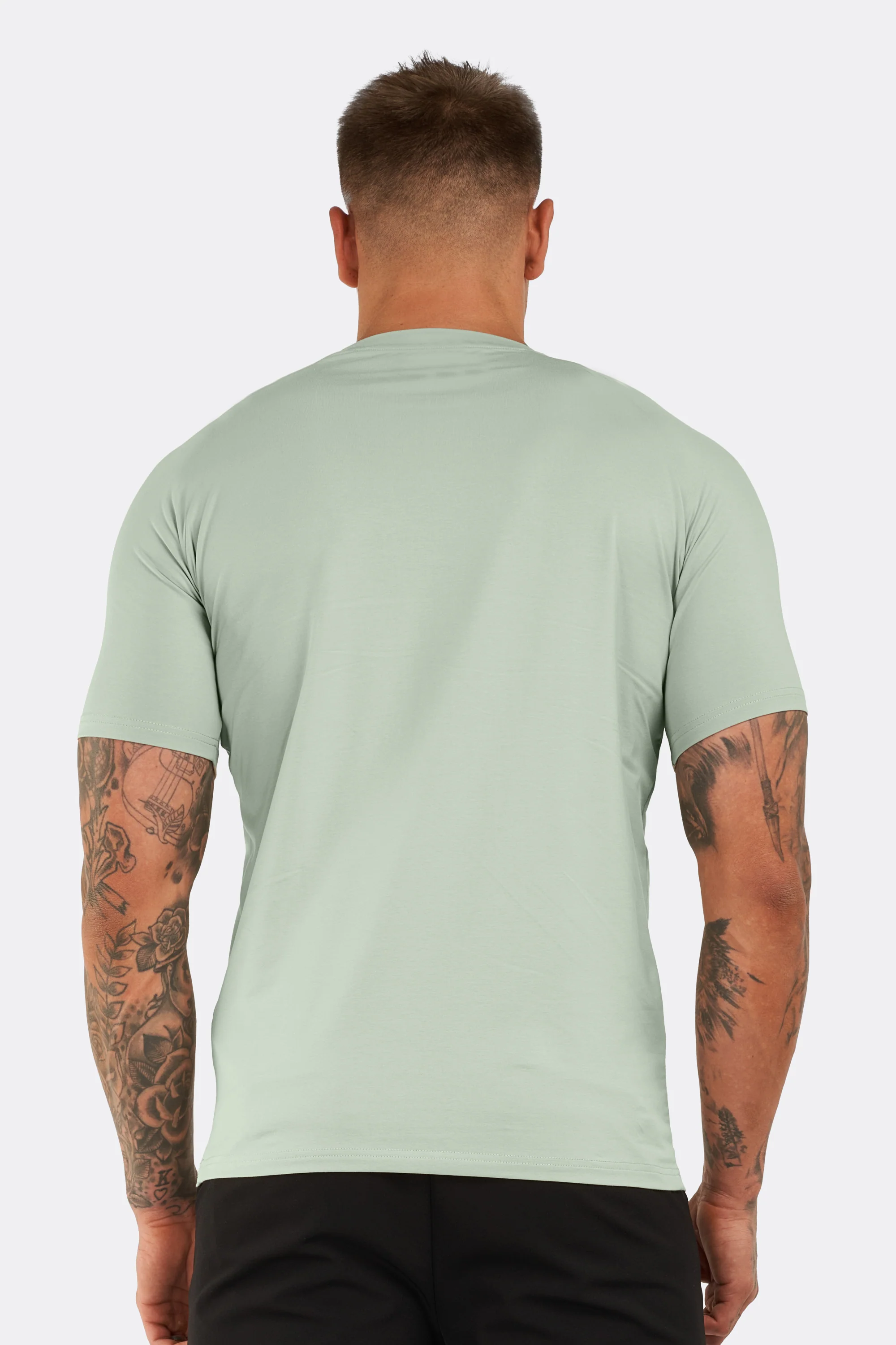 THE ESSENTIAL T-SHIRT - Image 20