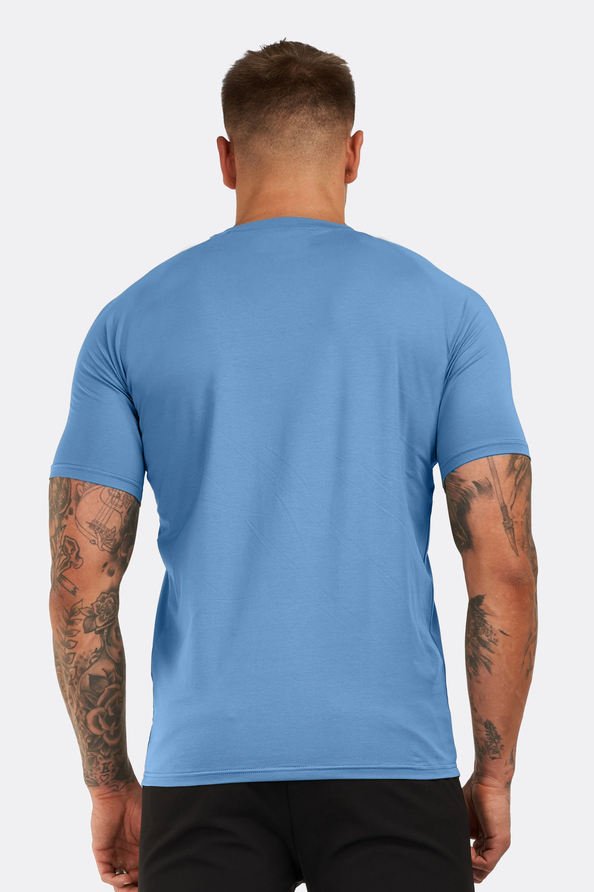 THE ESSENTIAL T-SHIRT - Image 23