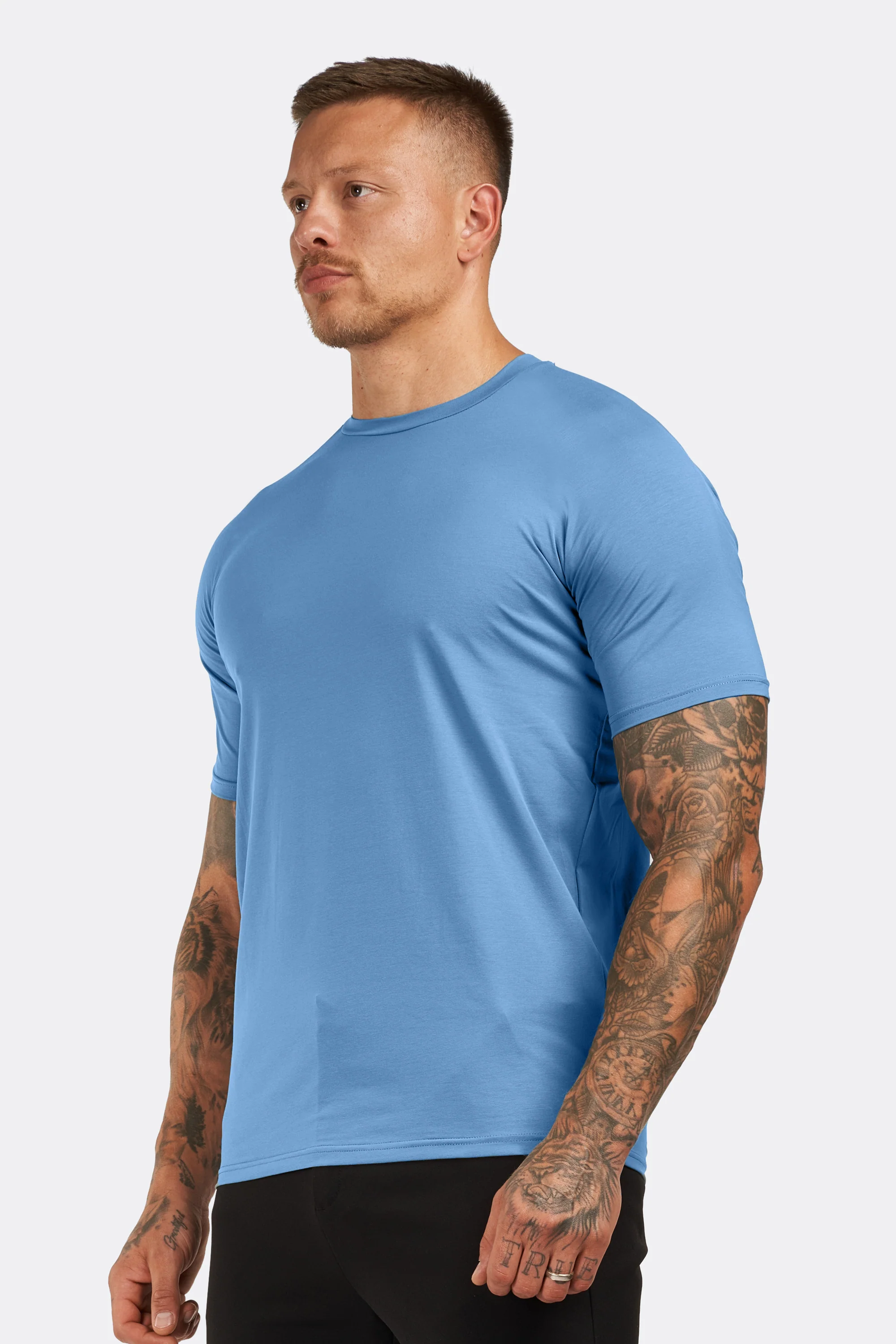 THE ESSENTIAL T-SHIRT - Image 24