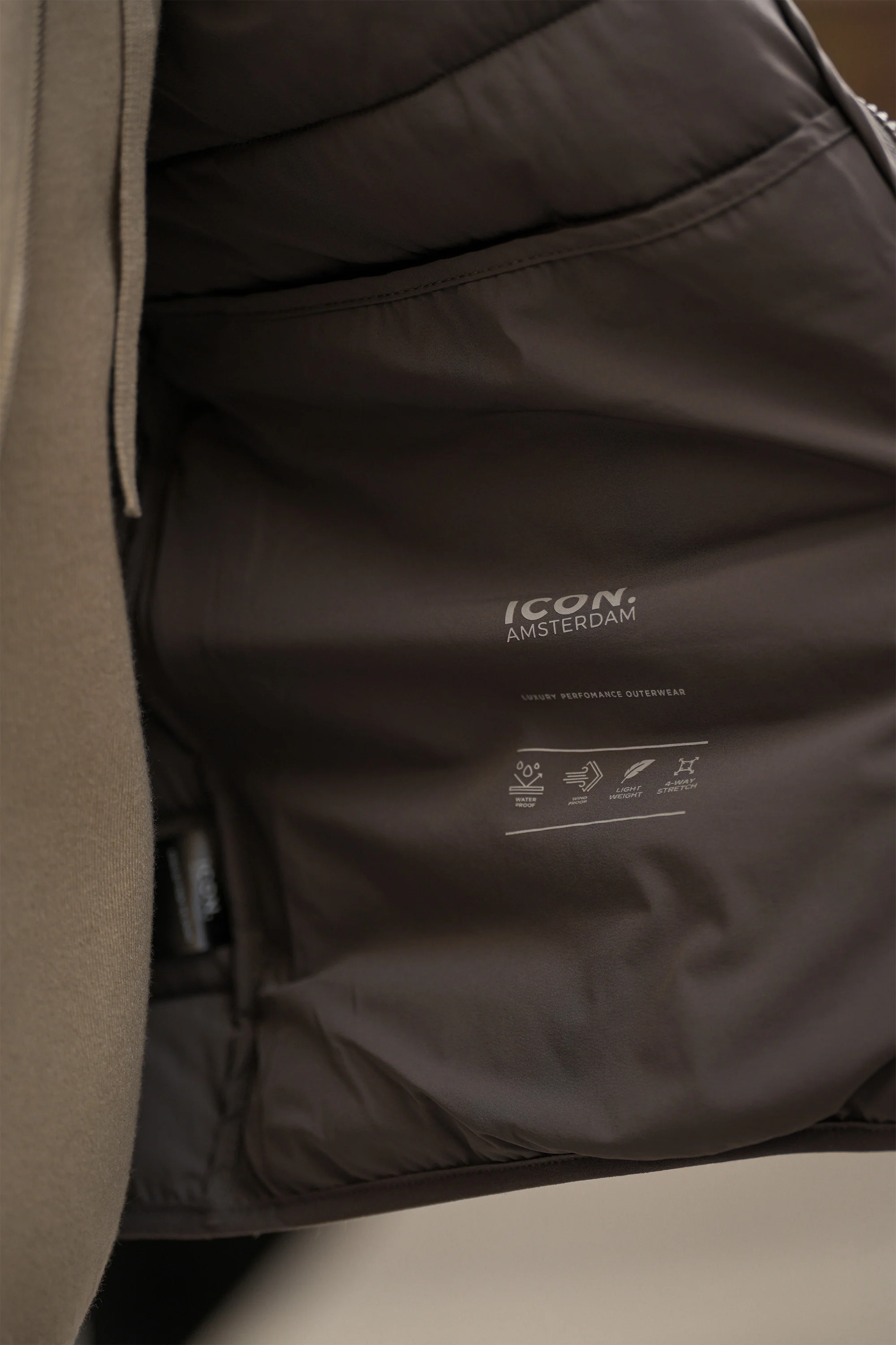 THE LUCA HOODED JACKET - Image 17